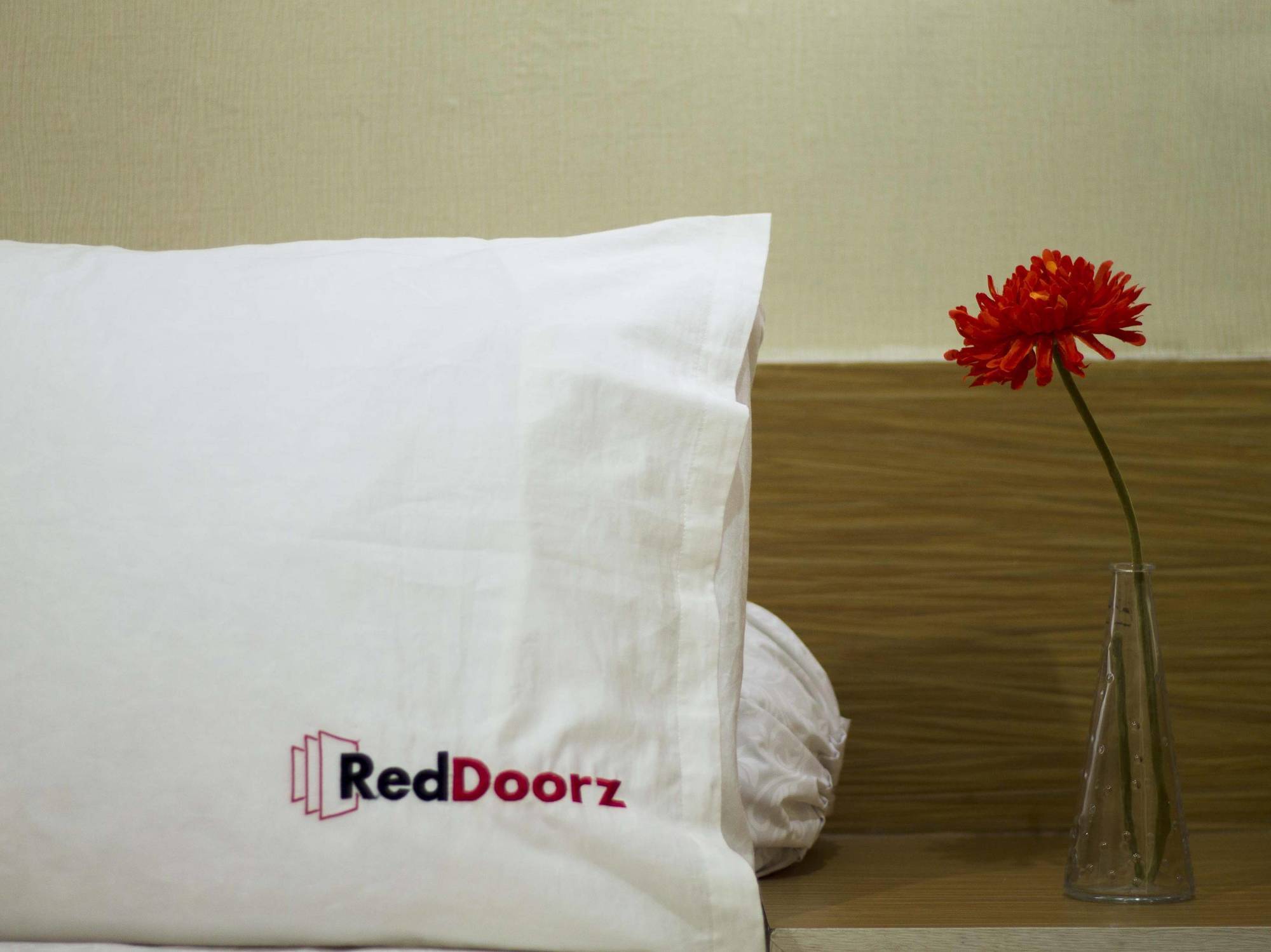 Reddoorz At Galunggung Hotel Bandung Kültér fotó